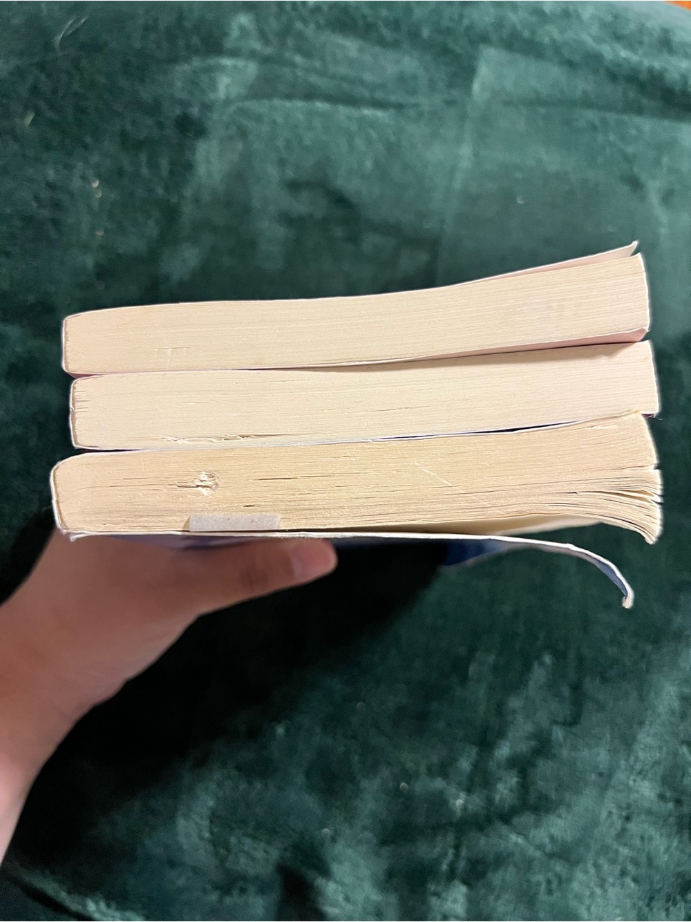 Emily Windsnap by Liz Kessler Books 1-3 Used Bundle Lot - Picture 4 of 6